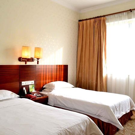 Pa Zhou Plaza Hotel Guangzhou Room photo