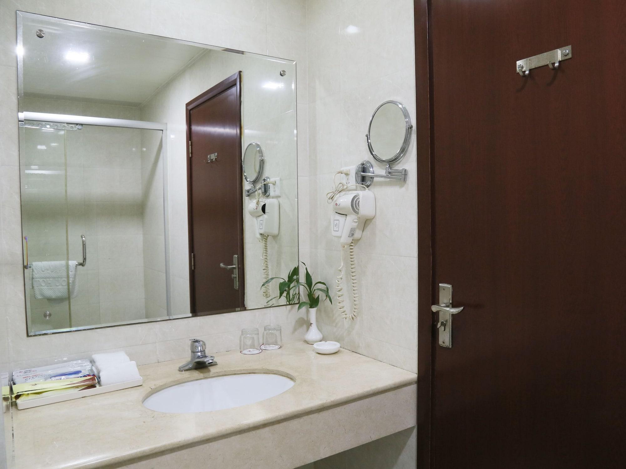 Pa Zhou Plaza Hotel Guangzhou Exterior photo