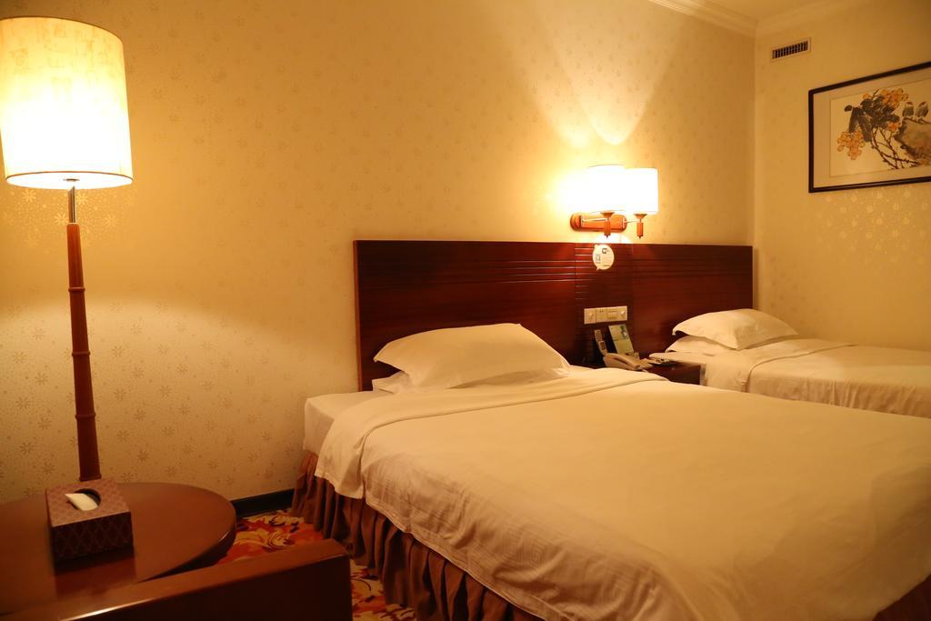 Pa Zhou Plaza Hotel Guangzhou Exterior photo