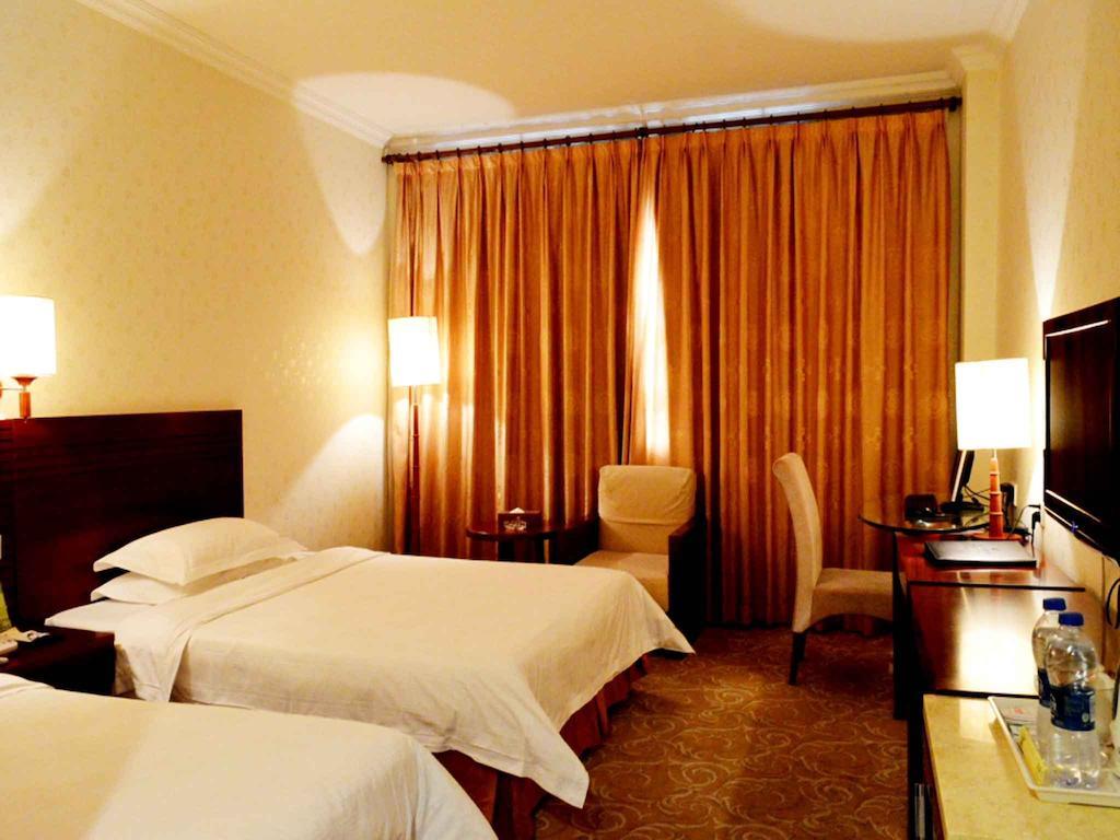Pa Zhou Plaza Hotel Guangzhou Exterior photo