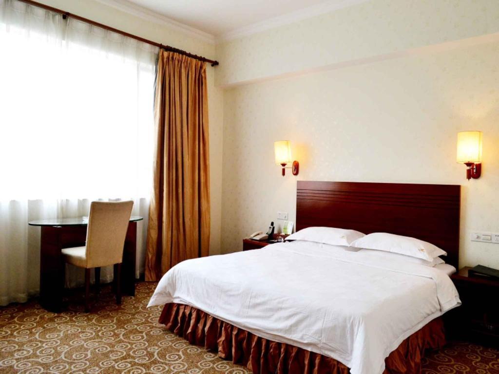 Pa Zhou Plaza Hotel Guangzhou Exterior photo